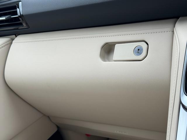 モデリスタエアロ　リヤエンター　クールＢＯＸ　デフロック　空気圧センサー　寒冷地　トノカバー　サンルーフ　１２．３型ＪＢＬナビ　パノラミックビューモニター　ルーフレール　ＥＴＣ２．０　パワーバックドア