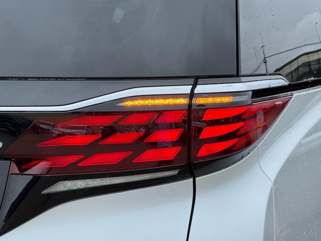 TOYOTA ALPHARD HYBRID Z