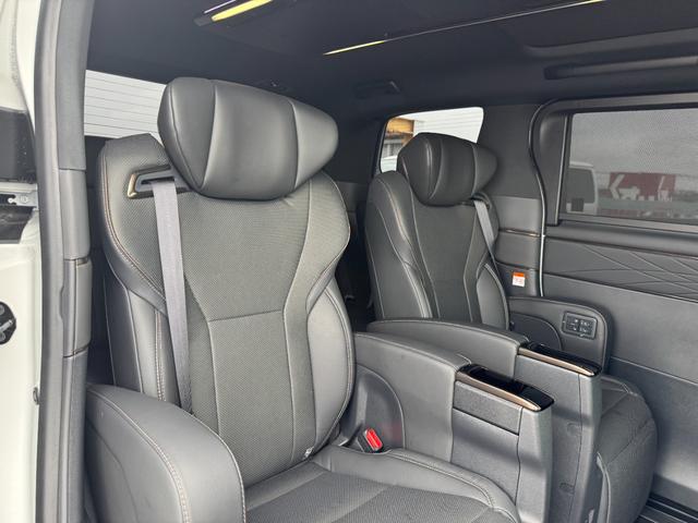 TOYOTA ALPHARD HYBRID Z