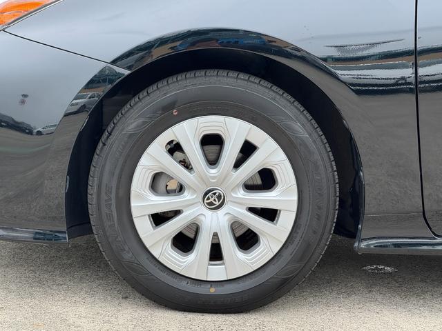 プリウス ＳセーフティプラスＩＩ　８インチディスプレイオーディオナビ　バックカメラ　ブラインドスポットモニター　スペアタイヤ　アクセサリーコンセント　トヨタセーフティーセンス　レーダークルーズコントロール　ＥＴＣ　１５アルミホイール（18枚目）