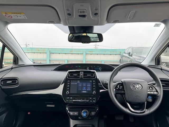 プリウス ＳセーフティプラスＩＩ　８インチディスプレイオーディオナビ　バックカメラ　ブラインドスポットモニター　スペアタイヤ　アクセサリーコンセント　トヨタセーフティーセンス　レーダークルーズコントロール　ＥＴＣ　１５アルミホイール（37枚目）