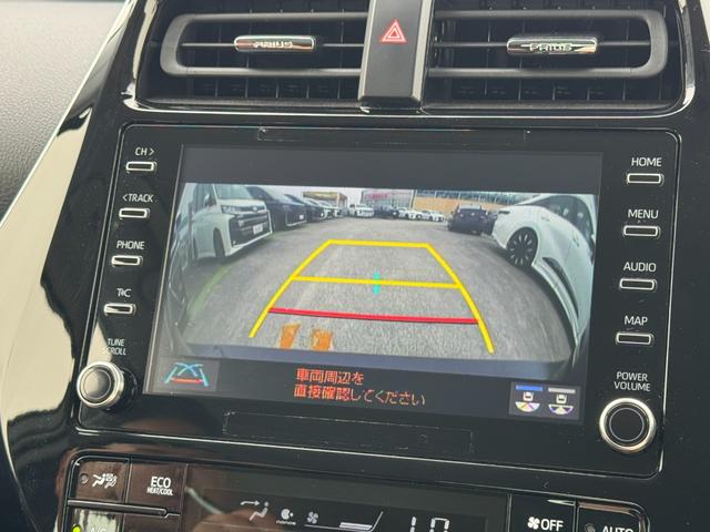 プリウス ＳセーフティプラスＩＩ　８インチディスプレイオーディオナビ　バックカメラ　ブラインドスポットモニター　スペアタイヤ　アクセサリーコンセント　トヨタセーフティーセンス　レーダークルーズコントロール　ＥＴＣ　１５アルミホイール（56枚目）