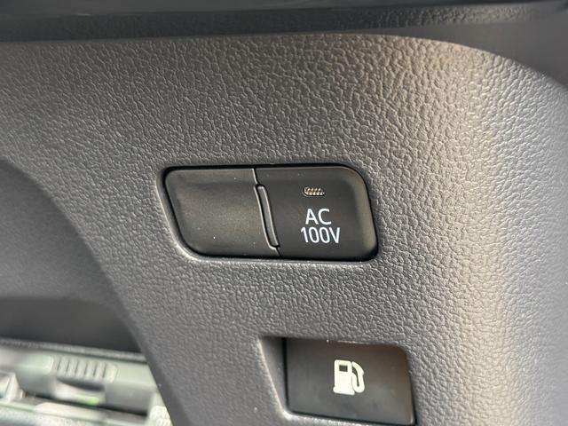 プリウス ＳセーフティプラスＩＩ　８インチディスプレイオーディオナビ　バックカメラ　ブラインドスポットモニター　スペアタイヤ　アクセサリーコンセント　トヨタセーフティーセンス　レーダークルーズコントロール　ＥＴＣ　１５アルミホイール（58枚目）