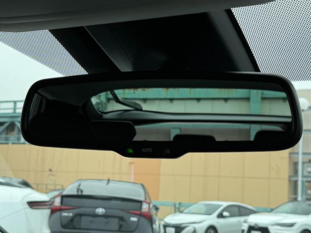 プリウス ＳセーフティプラスＩＩ　８インチディスプレイオーディオナビ　バックカメラ　ブラインドスポットモニター　スペアタイヤ　アクセサリーコンセント　トヨタセーフティーセンス　レーダークルーズコントロール　ＥＴＣ　１５アルミホイール（73枚目）