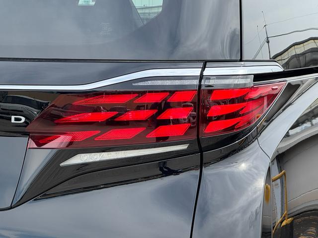 アルファードハイブリッド Ｚ　モデリスタエアロマフラー　左右独立ムーンルーフ　デジタルインナーミラー　純正１４型ナビ　フルセグＴＶ　パノラミックビューモニター　ブラインドスポットモニター　レーダークルーズコントロール　ＥＴＣ２．０（33枚目）