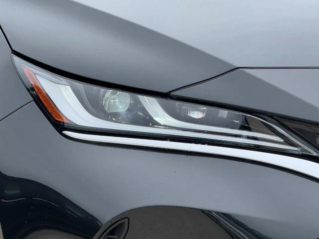 ハリアーハイブリッド Z レザーパッケージ 黒内装 デジタルミラー 12.3JBLサウンドナビ フルセグTV パノラミックビューモニター ブラインドスポットモニター パワーバックドア シートヒーター&クーラー ETC2.0 スペアタイヤ HUD(10枚目)