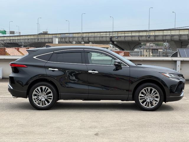 ハリアーハイブリッド Z レザーパッケージ 黒内装 デジタルミラー 12.3JBLサウンドナビ フルセグTV パノラミックビューモニター ブラインドスポットモニター パワーバックドア シートヒーター&クーラー ETC2.0 スペアタイヤ HUD(26枚目)