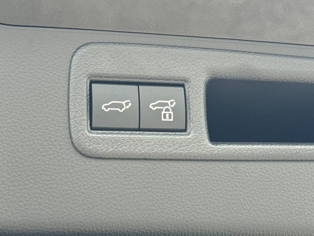 ハリアーハイブリッド Z レザーパッケージ 黒内装 デジタルミラー 12.3JBLサウンドナビ フルセグTV パノラミックビューモニター ブラインドスポットモニター パワーバックドア シートヒーター&クーラー ETC2.0 スペアタイヤ HUD(42枚目)