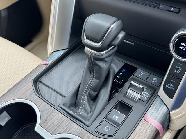 ランドクルーザー ZX モデリスタエアロ GRグリル リアエンター クールBOX 電動デフロック 寒冷地仕様 パノラミックビューモニター ブラインドスポットモニター 純正12.3型JBLナビ フルセグTVブラックルーフレール(61枚目)