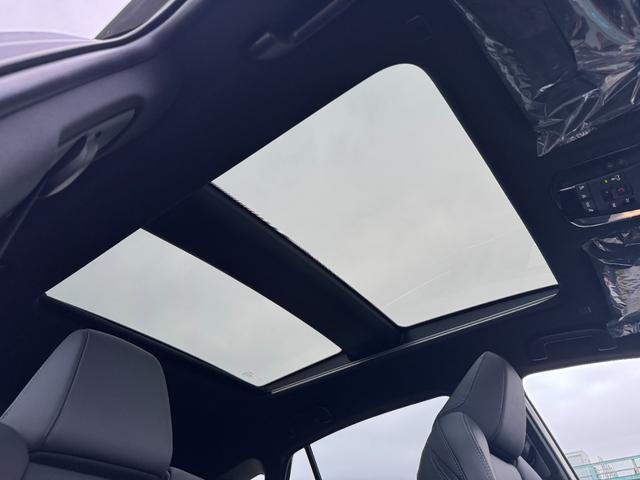 ハリアーハイブリッド Z 調光ルーフ 全周囲カメラ デジタルミラー 置くだけ充電 アクセサリーコンセント 12.3型JBL フルセグTV ブラインドスポットモニター ETC2.0 ヘッドアップディスプレイ クルーズコントロール(4枚目)