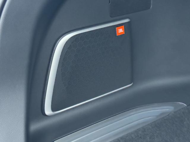 ハリアーハイブリッド Z 調光ルーフ 全周囲カメラ デジタルミラー 置くだけ充電 アクセサリーコンセント 12.3型JBL フルセグTV ブラインドスポットモニター ETC2.0 ヘッドアップディスプレイ クルーズコントロール(9枚目)