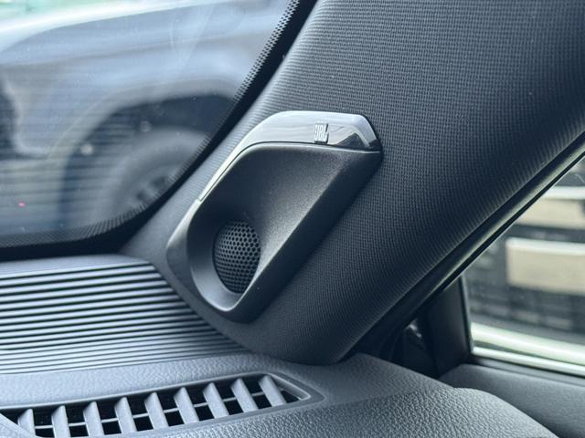 ハリアーハイブリッド Z 調光ルーフ 全周囲カメラ デジタルミラー 置くだけ充電 アクセサリーコンセント 12.3型JBL フルセグTV ブラインドスポットモニター ETC2.0 ヘッドアップディスプレイ クルーズコントロール(54枚目)