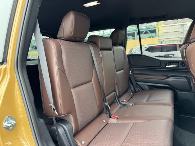 ランドクルーザー250 ZXファーストエディション メーカーJBLナビ フルセグ サンルーフ トヨタチームメイト 丸目LEDヘッドランプ デジタルインナーミラー ブラックルーフレール クルーズコントロール パノラミックビューモニター ブラインドスポット(41枚目)