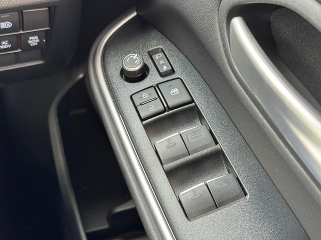 ヴォクシー ハイブリッドS-Z 10.5型DA フルセグTV 13.2型後席モニター パワーバックドア 前席、後席シートヒーター 三眼LEDヘッドライト CD,DVDデッキ AC100V電源 ETC2.0 純正17AW HDMI端子(57枚目)