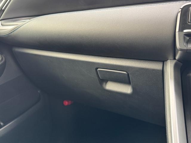 ヴォクシー ハイブリッドS-Z 10.5型DA フルセグTV 13.2型後席モニター パワーバックドア 前席、後席シートヒーター 三眼LEDヘッドライト CD,DVDデッキ AC100V電源 ETC2.0 純正17AW HDMI端子(63枚目)