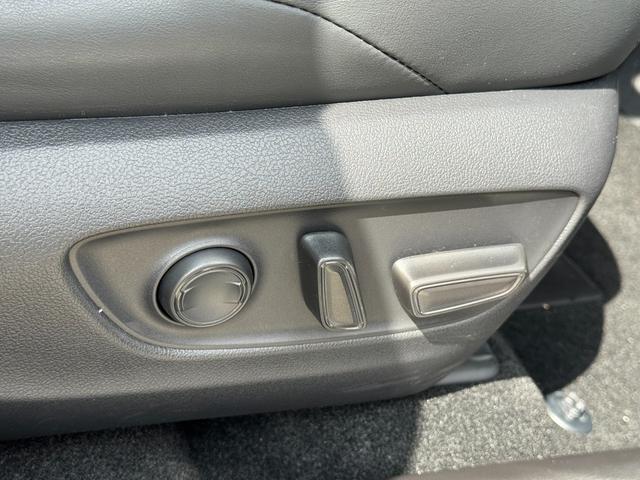 ハリアーハイブリッド Z 全周囲カメラ デジタルインナーミラー 12.3型JBLナビ フルセグTV ブラインドスポットモニタ ETC2.0 ヘッドアップディスプレイ レーダークルーズコントロール USBポート パワーバックドア(43枚目)