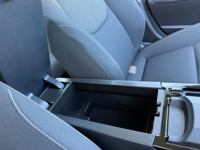 プリウス G 純正8型DA フルセグTV バックカメラ ブラインドスポットモニター シートヒータ HDMI AC100V電源 ETC バックカメラ クルーズコントロール トヨタセーフティセンス 純正19インチアルミ(63枚目)