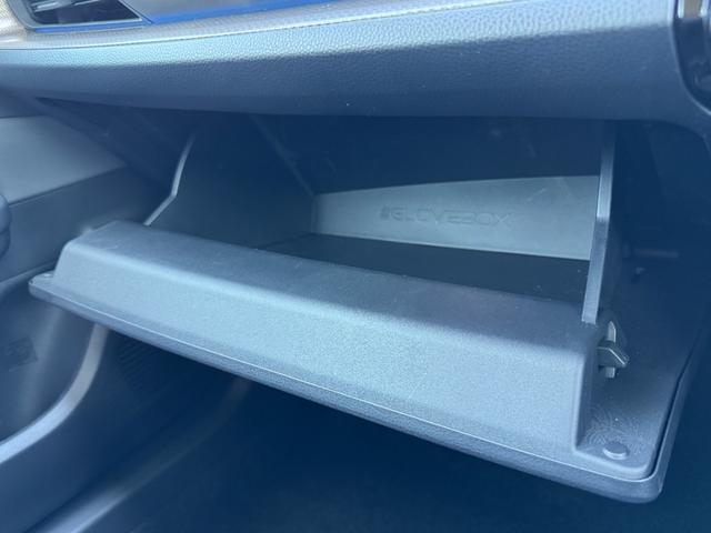 プリウス G 純正8型DA フルセグTV バックカメラ ブラインドスポットモニター シートヒータ HDMI AC100V電源 ETC バックカメラ クルーズコントロール トヨタセーフティセンス 純正19インチアルミ(65枚目)