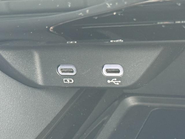 アルファードハイブリッド Z シグネチャーイルミ 左右独立ムーンルーフ トヨタチームメイト デジタルインナーミラー 14型ナビ fフルセグTV パノラミックビューモニター 後席モニター BSM AC100V ETC2.0 HUD(60枚目)