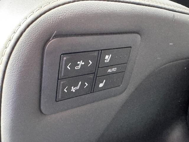 アルファードハイブリッド Z シグネチャーイルミ 左右独立ムーンルーフ トヨタチームメイト デジタルインナーミラー 14型ナビ fフルセグTV パノラミックビューモニター 後席モニター BSM AC100V ETC2.0 HUD(72枚目)