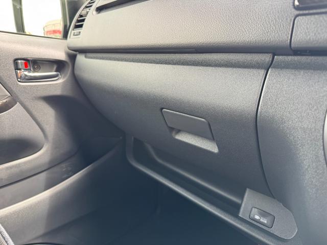 ハイエースバン スーパーGL ダークプライムII デジタルインナーミラー パノラミックビューモニター 両側パワースライド 純正15AW アクセサリーコンセント 衝突軽減ブレーキ フロントドアスカッフプレート スポークステアリング レーンキープアシスト(54枚目)