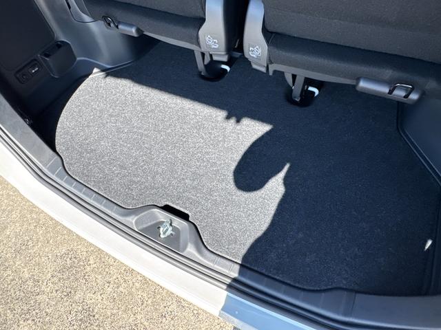 ヴォクシー ハイブリッドS-Z 10.5型DA フルセグ パノラミックビューモニター ユニバーサルステップ パワーバックドア 前席、後席シートヒーター CD,DVDデッキ 三眼LEDヘッド ETC2.0 トヨタチームメイト カイテキ(48枚目)