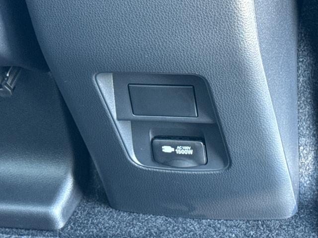 ヴォクシー ハイブリッドS-Z 10.5型DA フルセグ パノラミックビューモニター ユニバーサルステップ パワーバックドア 前席、後席シートヒーター CD,DVDデッキ 三眼LEDヘッド ETC2.0 トヨタチームメイト カイテキ(70枚目)