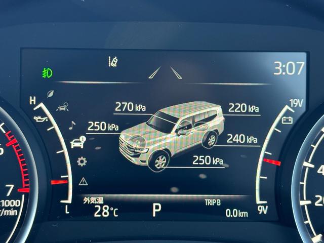 【空気圧センサー】メーカーオプションの空気圧センサーです！タイヤの空気圧を確認できます！タイヤのバーストやパンクを未然に防ぐことができるかと思います！Ｄｕｘｙ清須店　０５２−４００−０８５５！まで！！