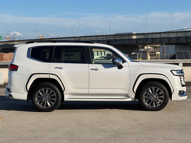 モデリスタエアロ　サンルーフ　ルーフレール　リアエンター　クールＢＯＸ　電動デフロック　　空気圧センサー　寒冷地　トノカバー　パノラミックビューモニター　ブラインドスポットモニター　ＥＴＣ２．０ＨＵＤ