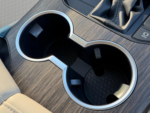 【ドリンクホルダー】オプションのドリンクホルダーになります！！あれば便利のドリンクホルダーもちろん追加オプションも可能です！！！Ｄｕｘｙ清須店愛知県清須市西市場５−５−３までご連絡お待ちしております！