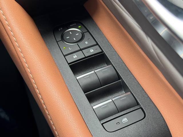 ヴェルファイアハイブリッド Ｚ　プレミア　モデリスタエアロ　独立ルーフ　デジタルミラー　後席モニター　ユニバーサルステップ　１４インチナビ　フルセグＴＶ　パノラミックビューモニター　ブラインドスポットモニター　トヨタチームメイト　茶革シート（45枚目）