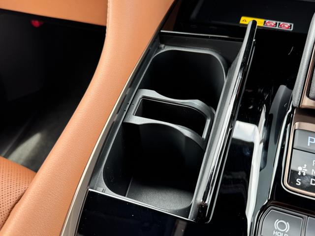 ヴェルファイアハイブリッド Ｚ　プレミア　モデリスタエアロ　独立ルーフ　デジタルミラー　後席モニター　ユニバーサルステップ　１４インチナビ　フルセグＴＶ　パノラミックビューモニター　ブラインドスポットモニター　トヨタチームメイト　茶革シート（62枚目）