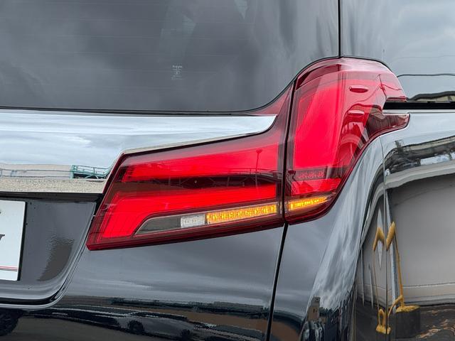 アルファード ２．５Ｓ　Ｃパッケージ　モデリスタ　シグネチャーイルミ　クレンツェ２０インチ　後席モニター　ＨＤＭＩ　地デジ　Ｄミラー　ドアミラーウインカー　社外ハイマウント　リフレクターライト　フォグバイカラーＬＥＤ　前後ドラレコ　ＥＴＣ（31枚目）