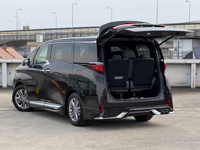 アルファードハイブリッド Ｚ　モデリスタエアロマフラー　左右独立ムーンルーフ　デジタルインナーミラー　純正１４型ナビ　フルセグＴＶ　パノラミックビューモニター　ブラインドスポットモニター　レーダークルーズコントロール　ＥＴＣ２．０（30枚目）