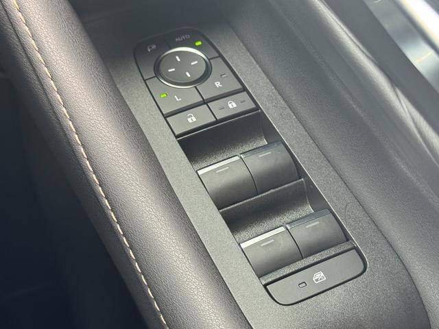 アルファードハイブリッド Ｚ　モデリスタエアロマフラー　左右独立ムーンルーフ　デジタルインナーミラー　純正１４型ナビ　フルセグＴＶ　パノラミックビューモニター　ブラインドスポットモニター　レーダークルーズコントロール　ＥＴＣ２．０（43枚目）