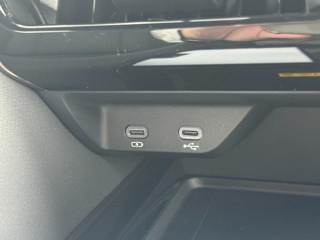 アルファードハイブリッド Ｚ　モデリスタエアロマフラー　左右独立ムーンルーフ　デジタルインナーミラー　純正１４型ナビ　フルセグＴＶ　パノラミックビューモニター　ブラインドスポットモニター　レーダークルーズコントロール　ＥＴＣ２．０（59枚目）