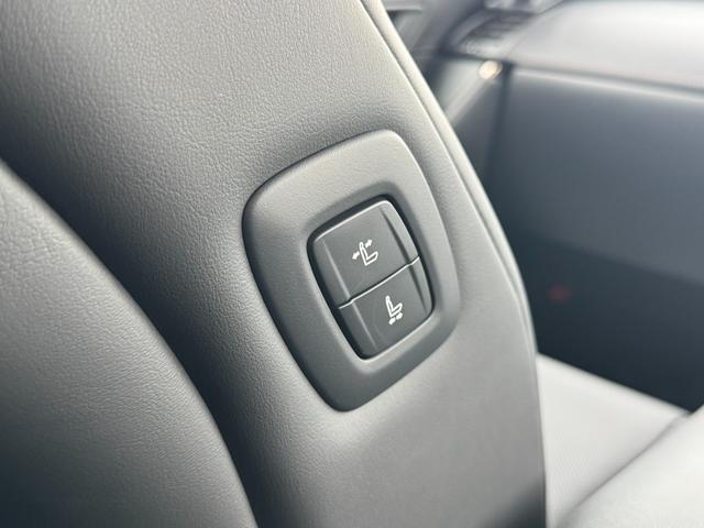 アルファードハイブリッド Ｚ　モデリスタエアロマフラー　左右独立ムーンルーフ　デジタルインナーミラー　純正１４型ナビ　フルセグＴＶ　パノラミックビューモニター　ブラインドスポットモニター　レーダークルーズコントロール　ＥＴＣ２．０（74枚目）