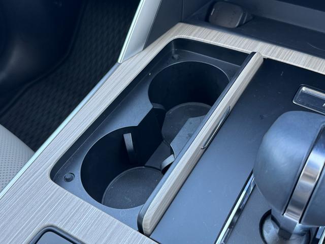 CX-60 XD Lパッケージ 全周囲カメラ レーダークルーズコントロール ブラインドスポットモニタリング シートメモリー パワーバックドア ドライブレコーダー ETC USBポート 置クダケ充電 アクセサリーコンセント 電動シート(68枚目)