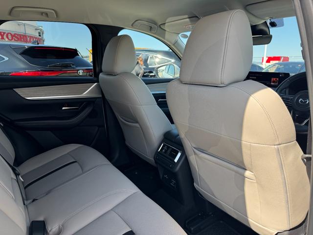 CX-60 XD Lパッケージ 全周囲カメラ レーダークルーズコントロール ブラインドスポットモニタリング シートメモリー パワーバックドア ドライブレコーダー ETC USBポート 置クダケ充電 アクセサリーコンセント 電動シート(69枚目)