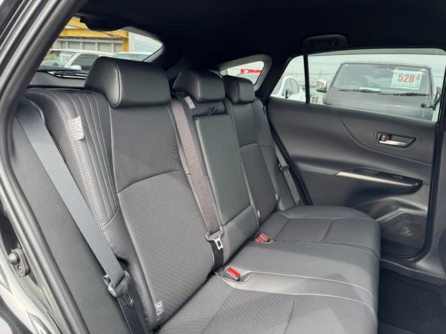 ハリアーハイブリッド Ｚ　レザーパッケージ　黒内装　デジタルミラー　１２．３ＪＢＬサウンドナビ　フルセグＴＶ　パノラミックビューモニター　ブラインドスポットモニター　パワーバックドア　シートヒーター＆クーラー　ＥＴＣ２．０　スペアタイヤ　ＨＵＤ（38枚目）