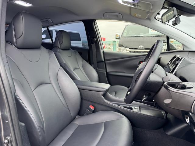 プリウス Ｓツーリングセレクション　モデリスタエアロ　ＡＬＰＩＮＥ９ナビ　フルセグＴＶ　バックカメラ　ドライブレコーダー　スペアタイヤ　前席シートヒーター　トヨタセーフティセンス　ＥＴＣ　レーダークルーズコントロール　純正１７インチＡＷ（40枚目）