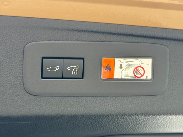 ランドクルーザー２５０ ＺＸファーストエディション　メーカーＪＢＬナビ　フルセグ　サンルーフ　トヨタチームメイト　丸目ＬＥＤヘッドランプ　デジタルインナーミラー　ブラックルーフレール　クルーズコントロール　パノラミックビューモニター　ブラインドスポット（46枚目）