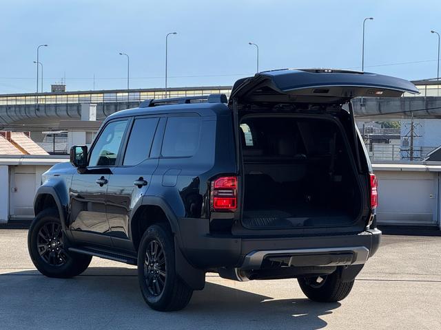 ランドクルーザー２５０ ＶＸ　特別限定ローン　モデリスタプロテクターキット　１２．３型コネクティッドナビ　デジタルインナーミラー　パノラミックビューモニター　フルセグＴＶ　寒冷地仕様　ＨＤＭＩ入力端子　前席シートヒーター＆クーラー（29枚目）