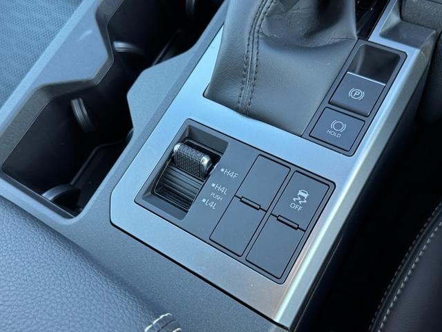 ランドクルーザー２５０ ＶＸ　特別限定ローン　モデリスタプロテクターキット　１２．３型コネクティッドナビ　デジタルインナーミラー　パノラミックビューモニター　フルセグＴＶ　寒冷地仕様　ＨＤＭＩ入力端子　前席シートヒーター＆クーラー（60枚目）