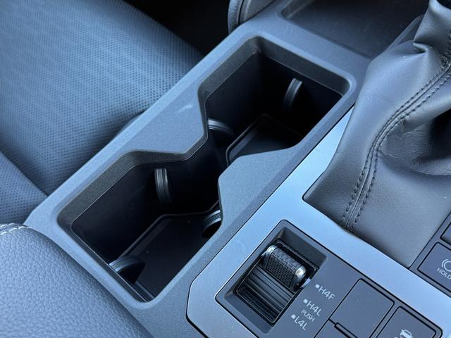 ランドクルーザー２５０ ＶＸ　特別限定ローン　モデリスタプロテクターキット　１２．３型コネクティッドナビ　デジタルインナーミラー　パノラミックビューモニター　フルセグＴＶ　寒冷地仕様　ＨＤＭＩ入力端子　前席シートヒーター＆クーラー（61枚目）