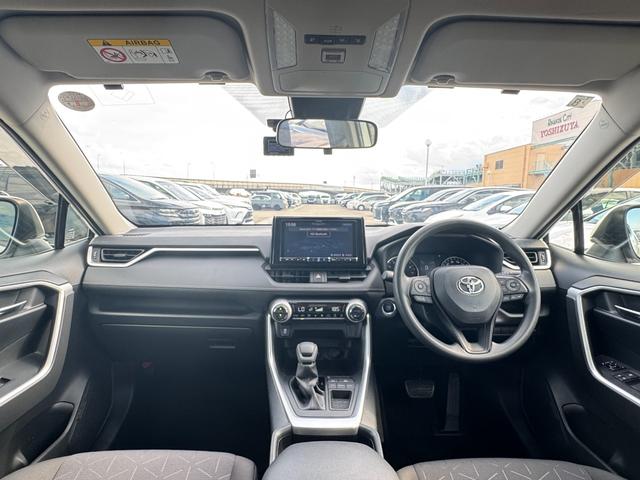 RAV4 X ALPAINナビ フルセグTV バックカメラ レーダクルーズコントロール LEDルームランプ ドライブレコーダー イエローフォグ 純正17インチアルミ トヨタセーフティセンス マルチインフォメーション(3枚目)