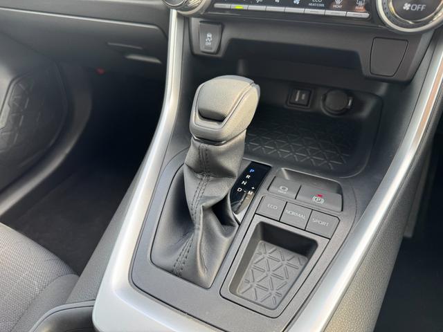 RAV4 X ALPAINナビ フルセグTV バックカメラ レーダクルーズコントロール LEDルームランプ ドライブレコーダー イエローフォグ 純正17インチアルミ トヨタセーフティセンス マルチインフォメーション(62枚目)