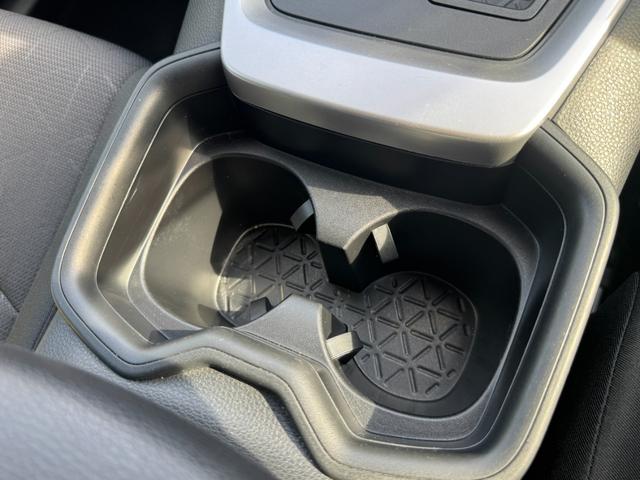 RAV4 X ALPAINナビ フルセグTV バックカメラ レーダクルーズコントロール LEDルームランプ ドライブレコーダー イエローフォグ 純正17インチアルミ トヨタセーフティセンス マルチインフォメーション(64枚目)