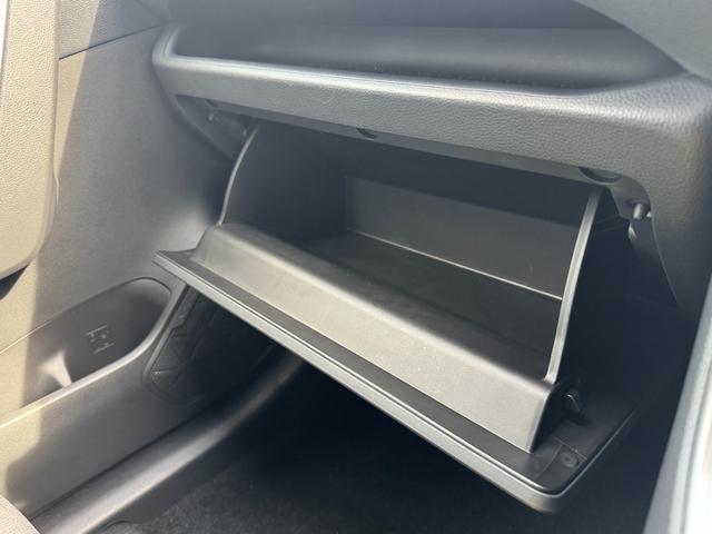 RAV4 X ALPAINナビ フルセグTV バックカメラ レーダクルーズコントロール LEDルームランプ ドライブレコーダー イエローフォグ 純正17インチアルミ トヨタセーフティセンス マルチインフォメーション(69枚目)