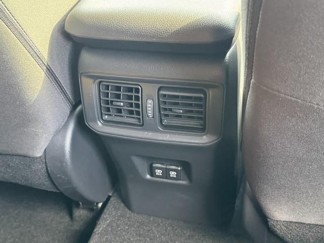 RAV4 X ALPAINナビ フルセグTV バックカメラ レーダクルーズコントロール LEDルームランプ ドライブレコーダー イエローフォグ 純正17インチアルミ トヨタセーフティセンス マルチインフォメーション(74枚目)